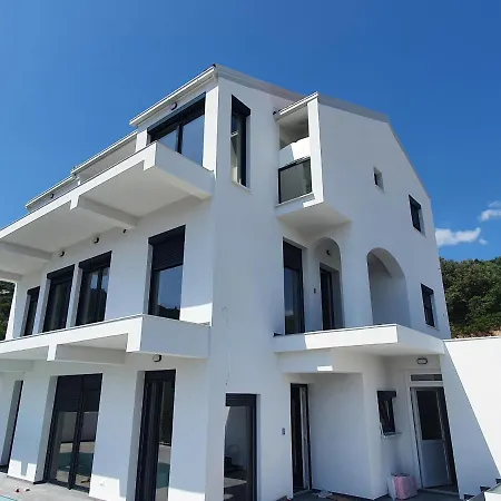 Palace Deluxe Apartment Trogir