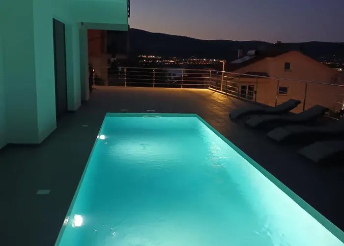 Palace Deluxe Lejlighed *